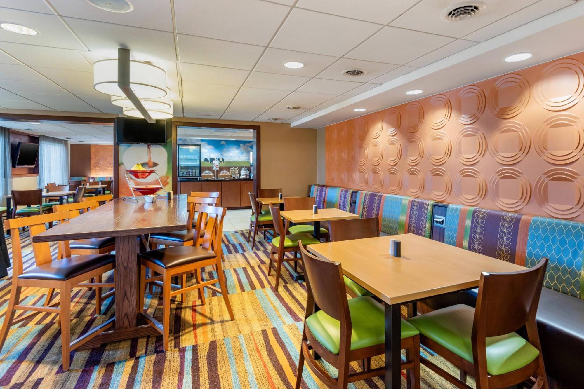 Fairfield By Marriott Inn & Suites Portland Maine Airport Скарборо Экстерьер фото